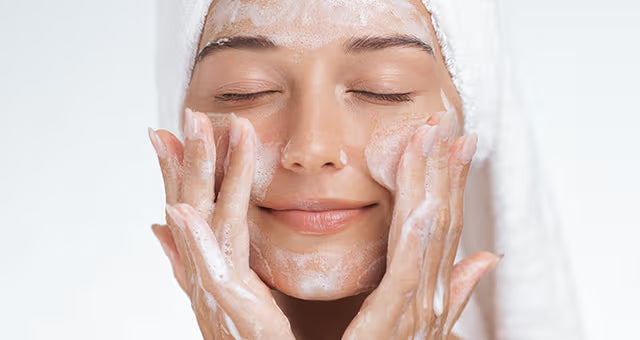 Best Face Wash for Dry Skin in India